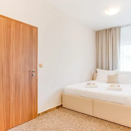 Euro Apartments Krenova 75 Brno Exterior photo