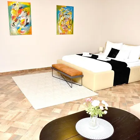 Euro Apartments Krenova 75 Brno Exterior photo