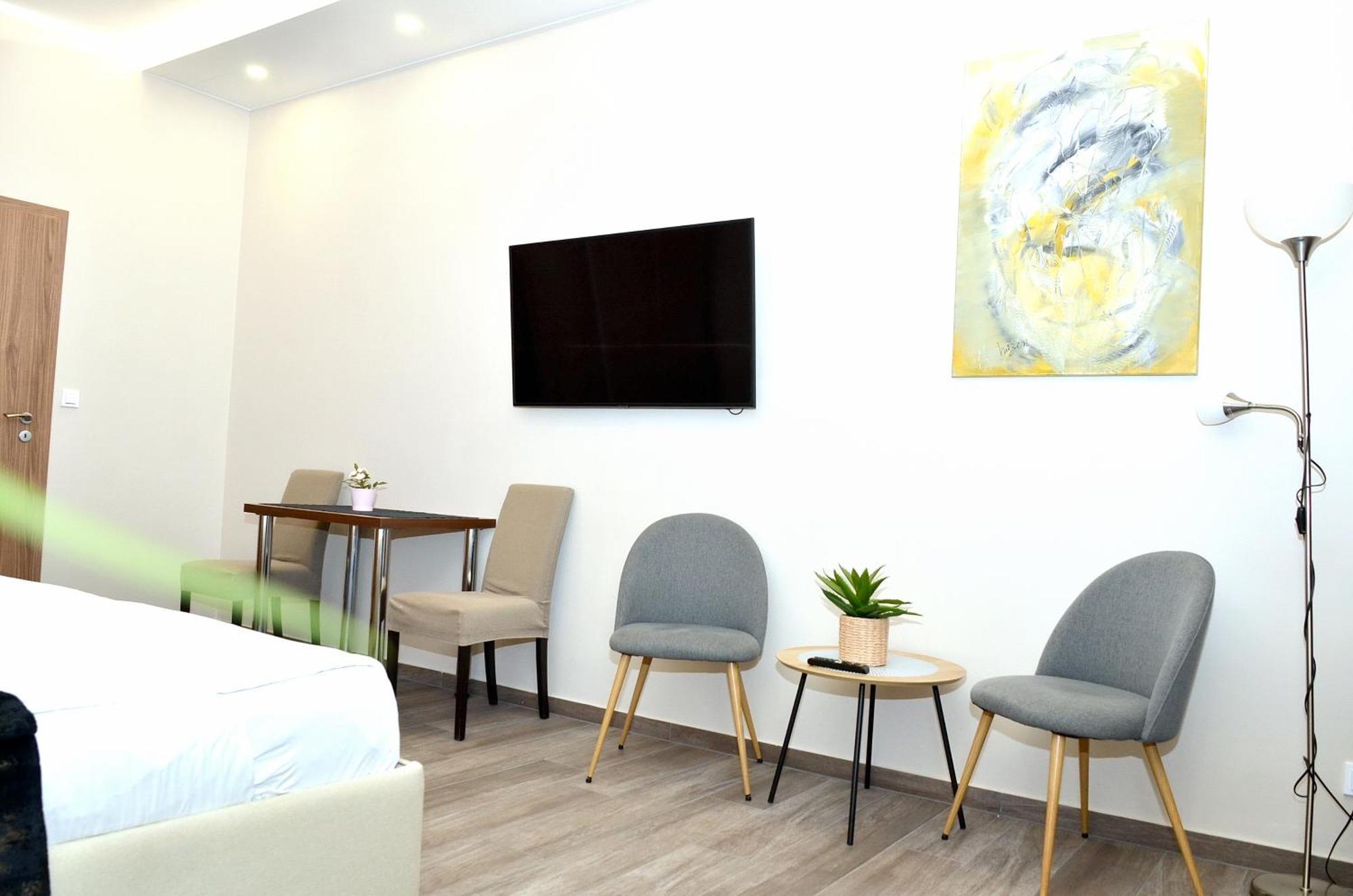 Euro Krenova 75 Apartment Brno