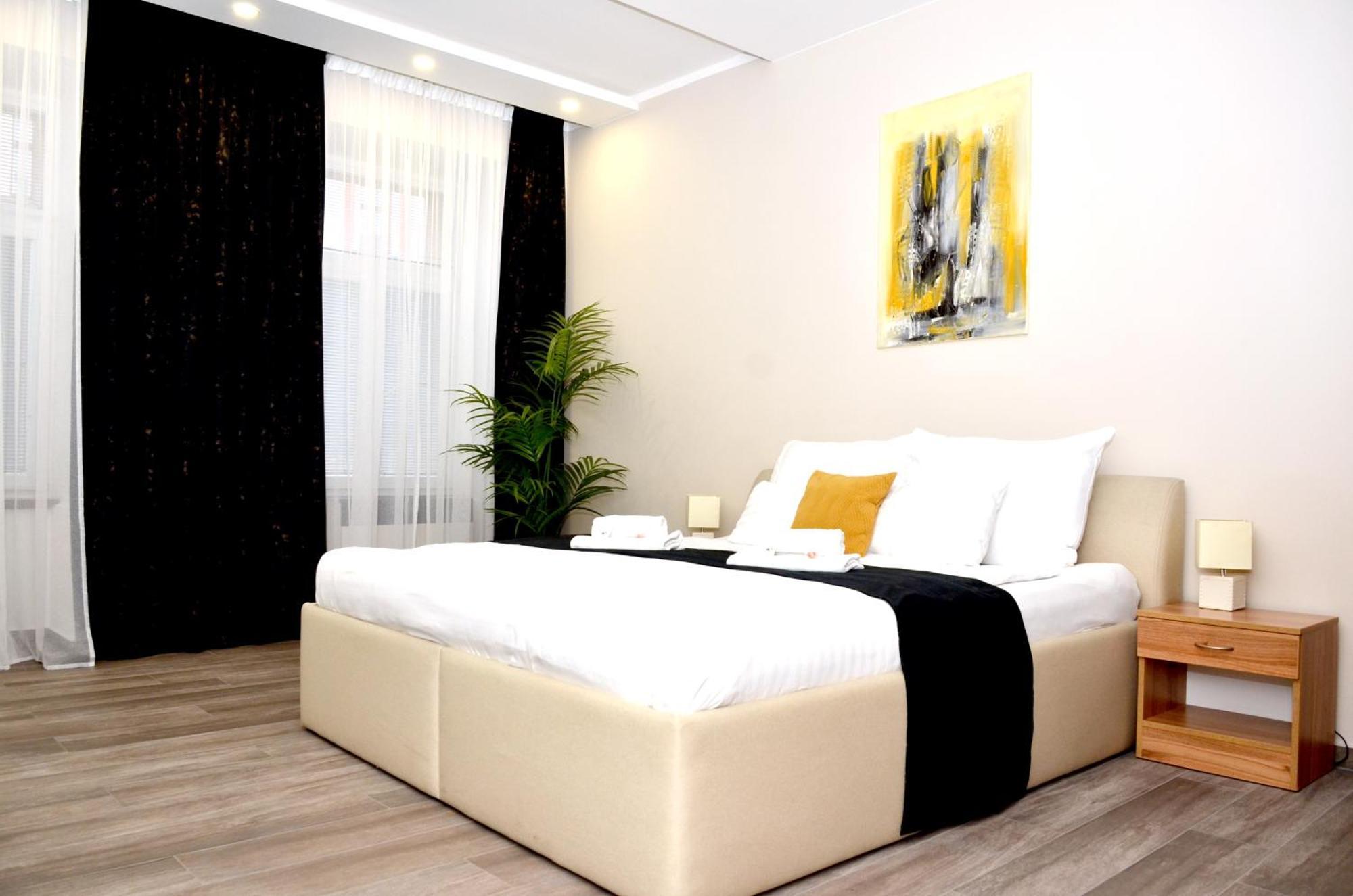 Apartment Euro Krenova 75 *
